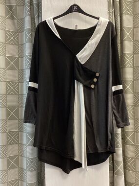 Rosegal Black & White Layered Button-Trim Tunic